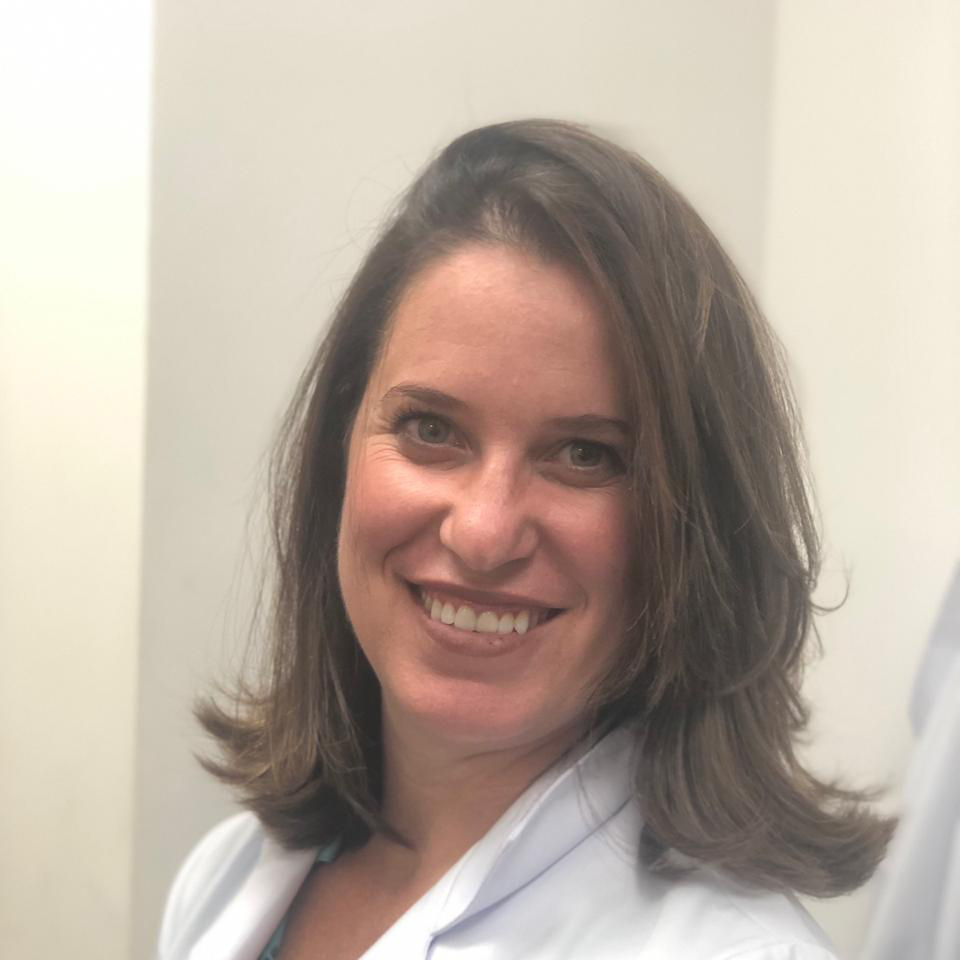 Imagem do médico(a): Camila da Motta Alves Barros